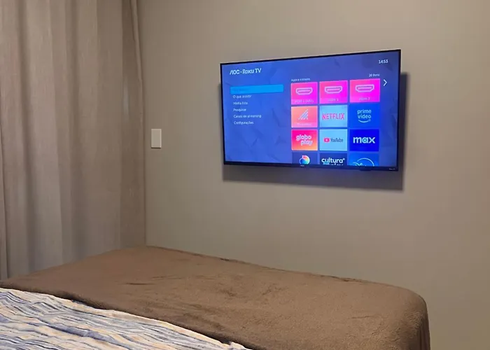 ESPETACULAR!! Apto na PRAIA DE ITAPARICA - Com Wi-Fi 360mbps, Ar Condicionado, Estacionamento, Globoplay e Cozinha Completa